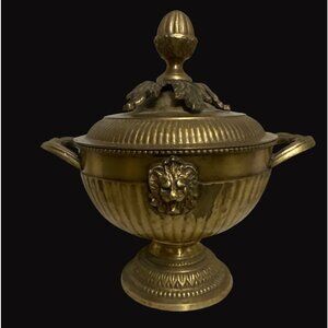 Antique Brass Lion Head Urn With Lid &‎ Handles